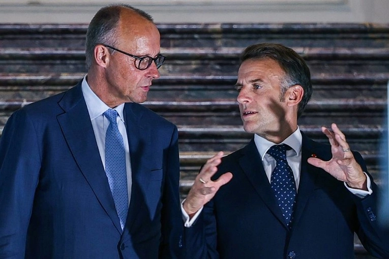 Francuska i Njemačka žele carine i jaču zaštitu europskog tržišta zbog Kine